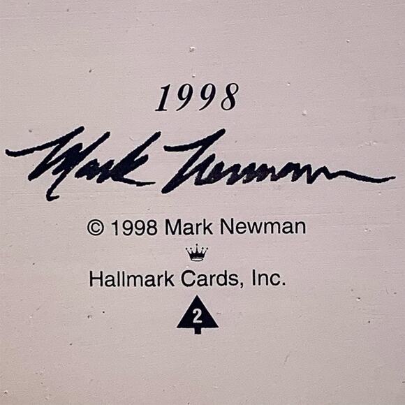 Hallmark Keepsake 1998 Timber Wolves at Play Majestic Wilderness Ornament in Box - Picture 6 of 6